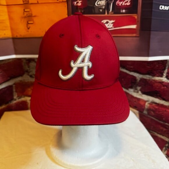Alabama Crimson Tide Top Of The World Memory Fit Hat Cap - Picture 1 of 5